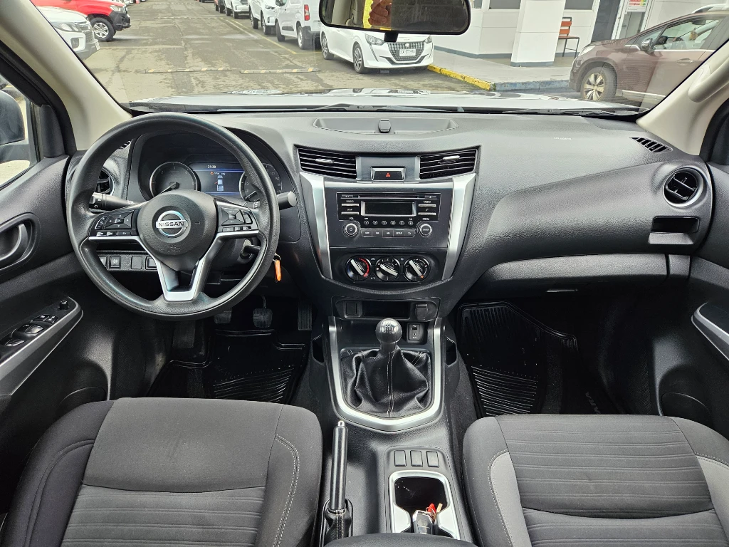 Nissan Navara Dc 4x2 2.3tdi Se año 2022