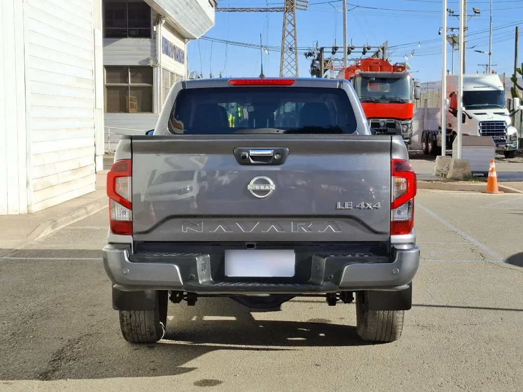 Nissan Navara Dc 4x4 2.3tdi Le año 2023