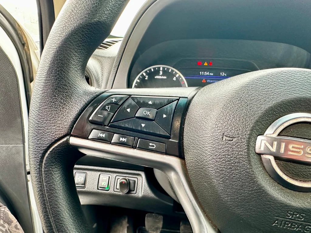 Nissan Navara Navara Dc 4x4 2.3 Tdi Se año 2023
