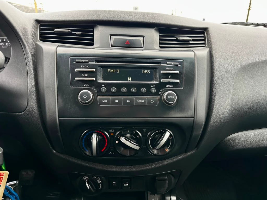 Nissan Navara Navara Dc 4x4 2.3 Tdi Se año 2023