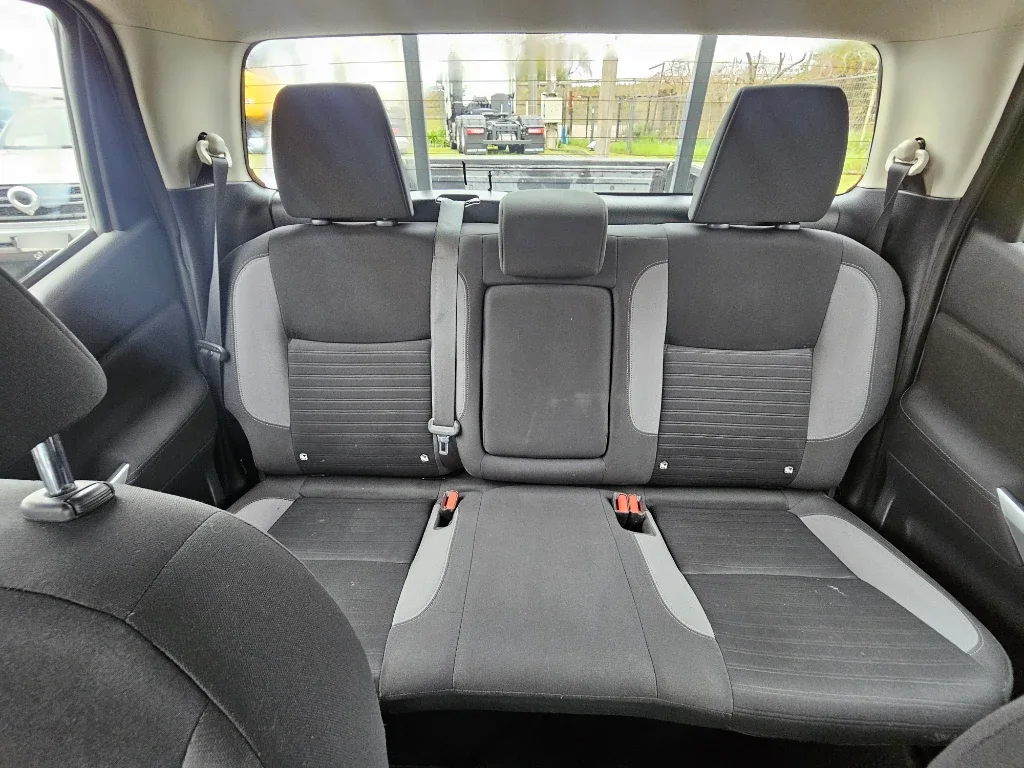 Nissan Navara Dc 4x2 2.3tdi Se año 2022