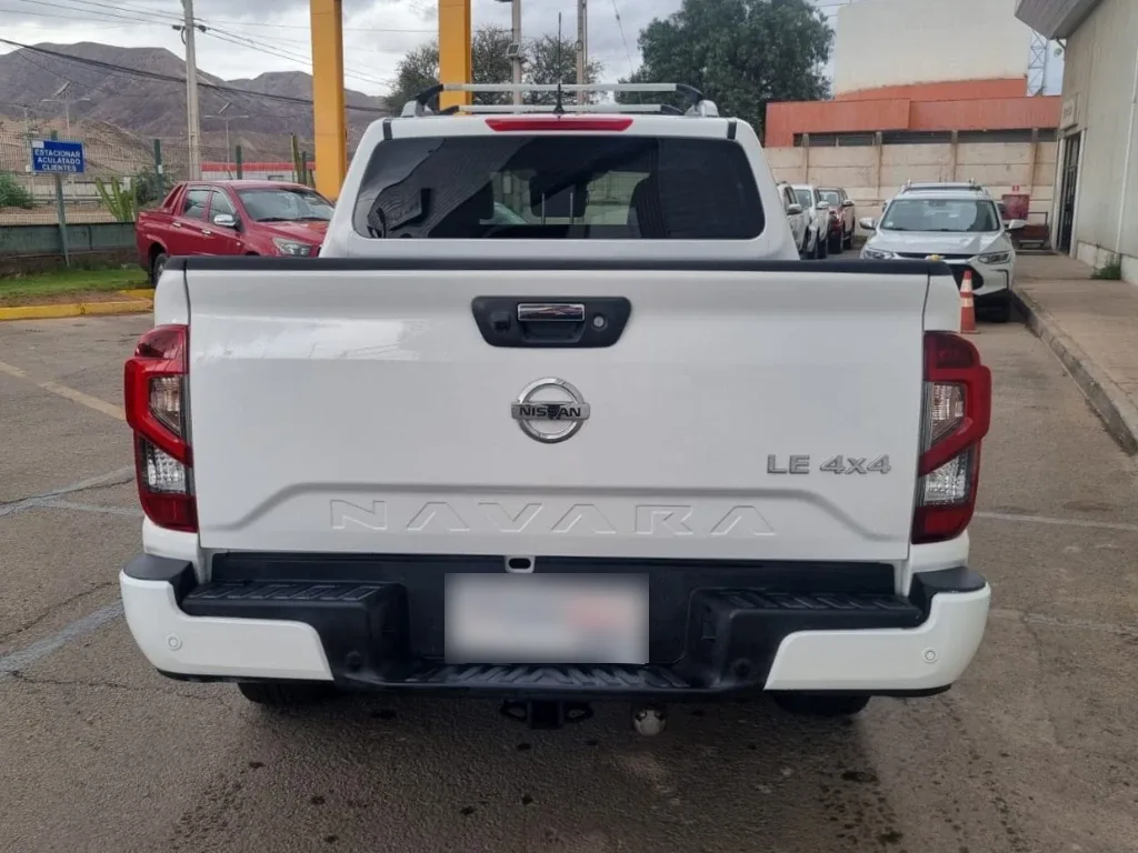 Nissan Navara Dc 4x4 2.3tdi Le At año 2022