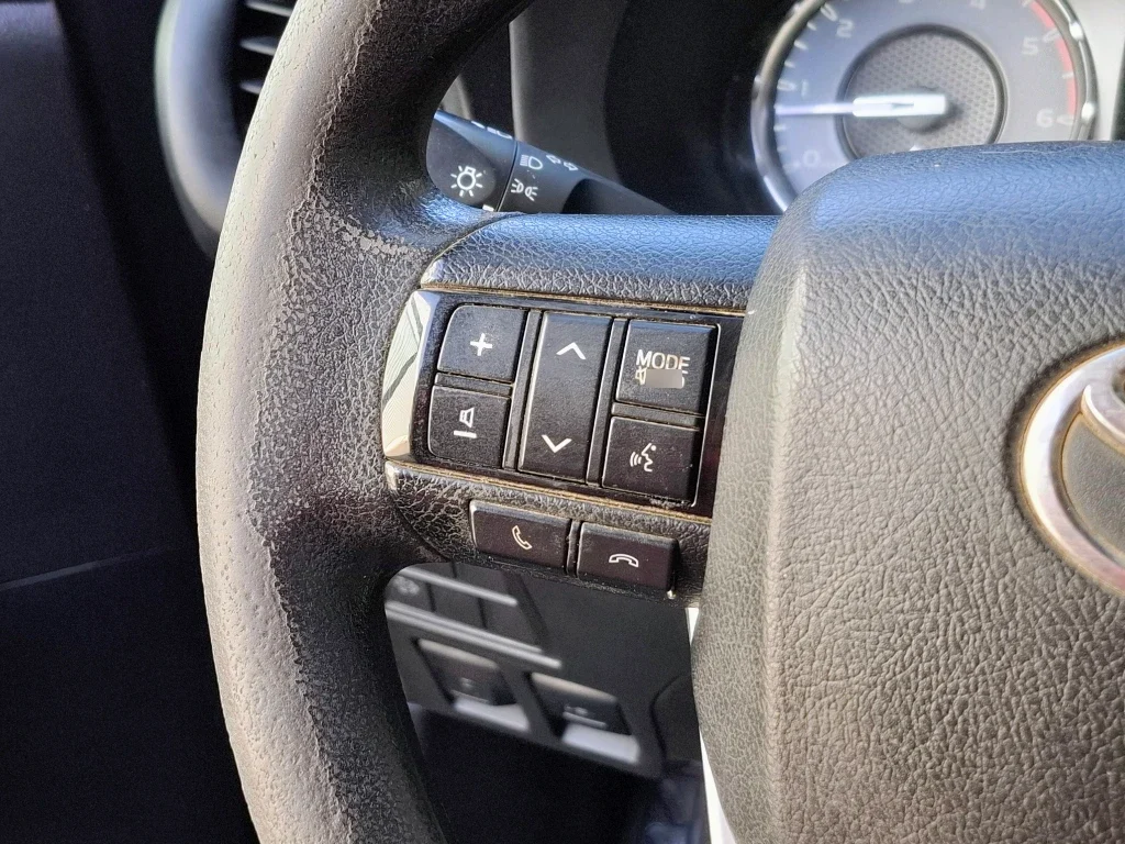 Toyota Hilux Dc 4x2 2.4 D Dx Mt año 2022
