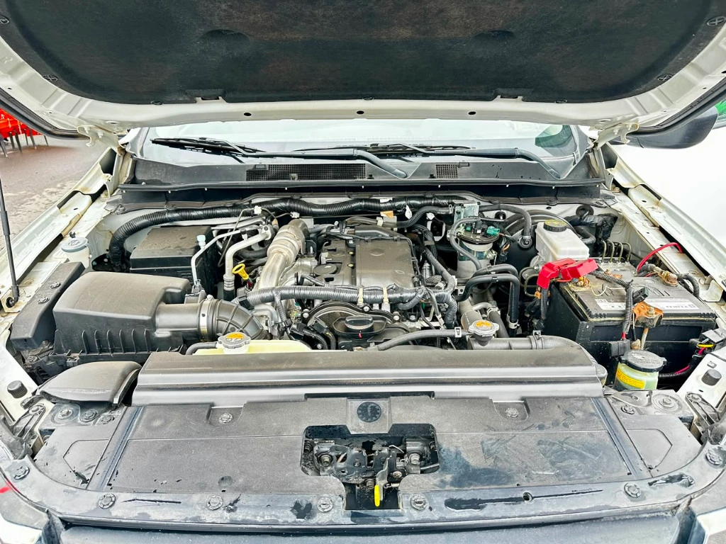 Nissan Navara Navara Dc 4x4 2.3 Tdi Se año 2023