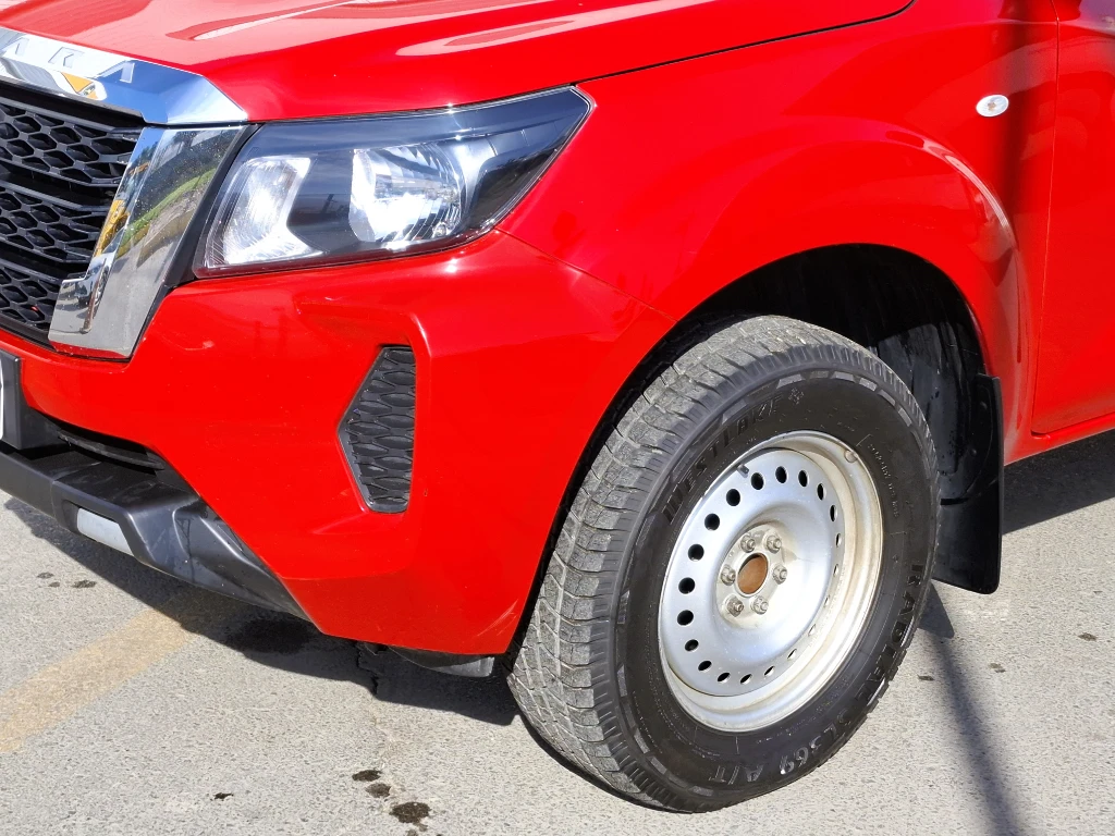 Nissan Navara Dc 4x2 2.3tdi Se año 2023
