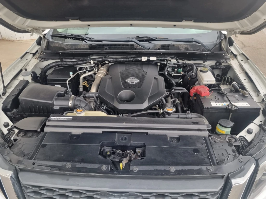 Nissan Navara Dc 4x4 2.3tdi Le At año 2022