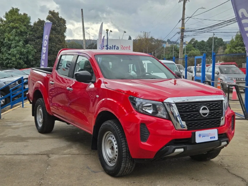 Nissan Navara Navara Dc 4x2 2.3 Tdi Se año 2023