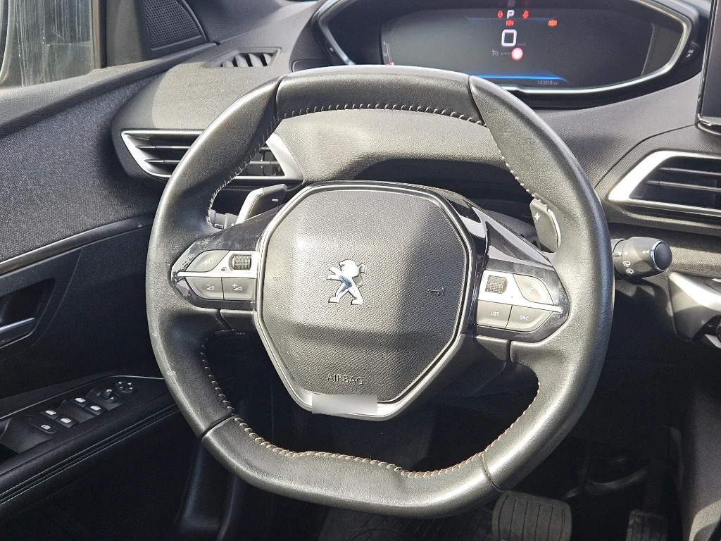 Peugeot 3008 Allure Bluehdi 130 Eat8 año 2024