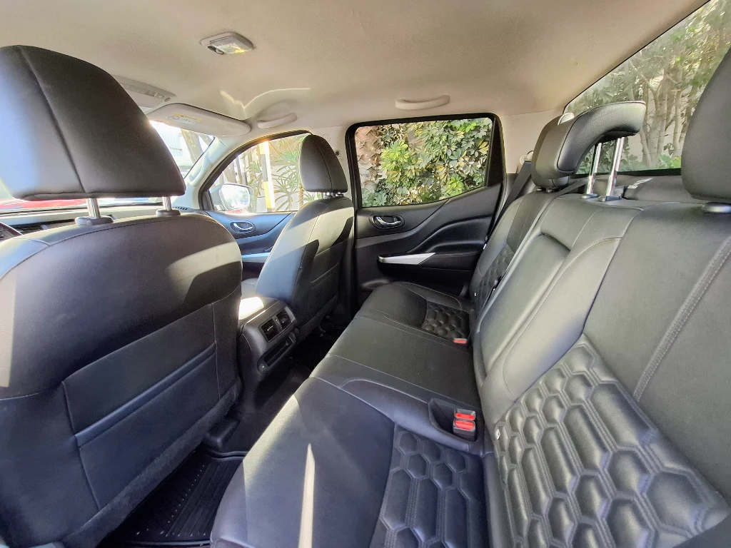 Nissan Navara Dc 4x4 2.3tdi Le año 2023