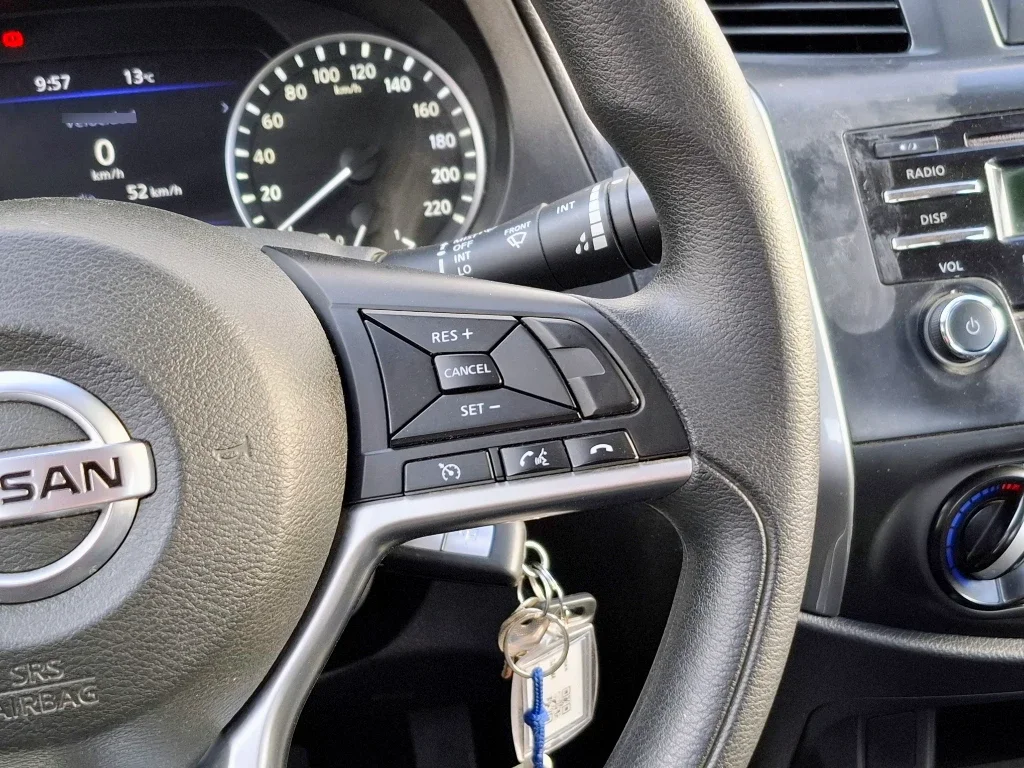 Nissan Navara Dc 4x2 2.3tdi Se año 2023