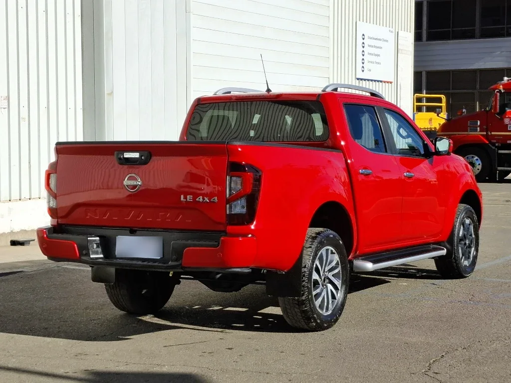 Nissan Navara Dc 4x4 2.3tdi Le año 2023