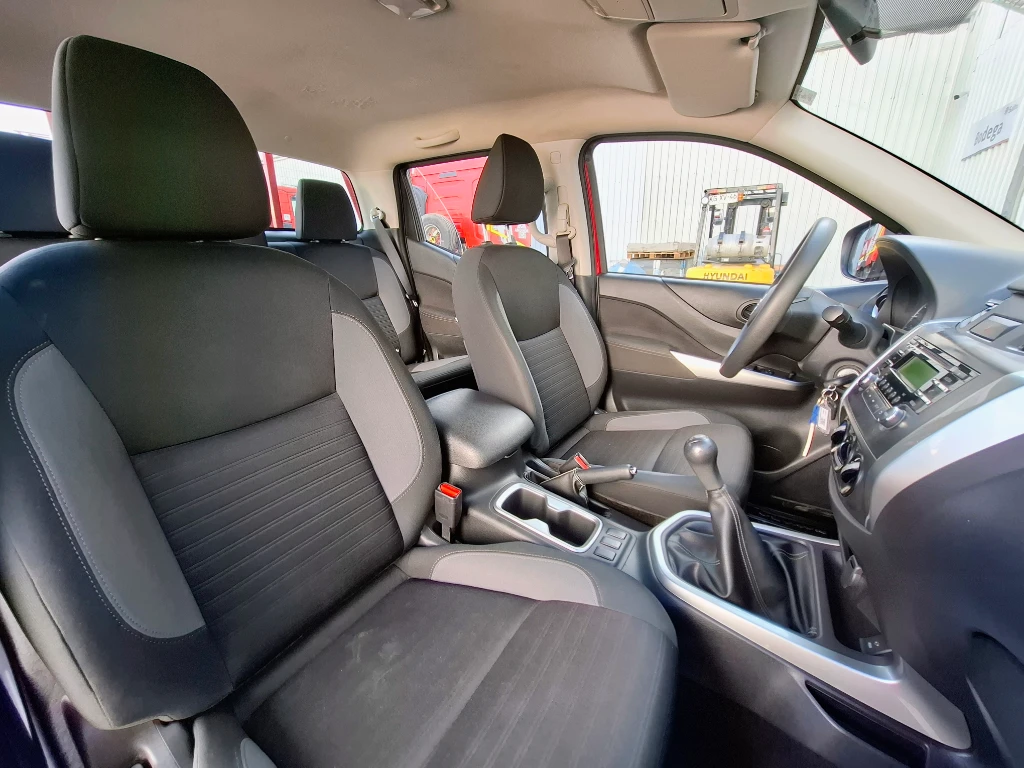 Nissan Navara Dc 4x2 2.3tdi Se año 2023