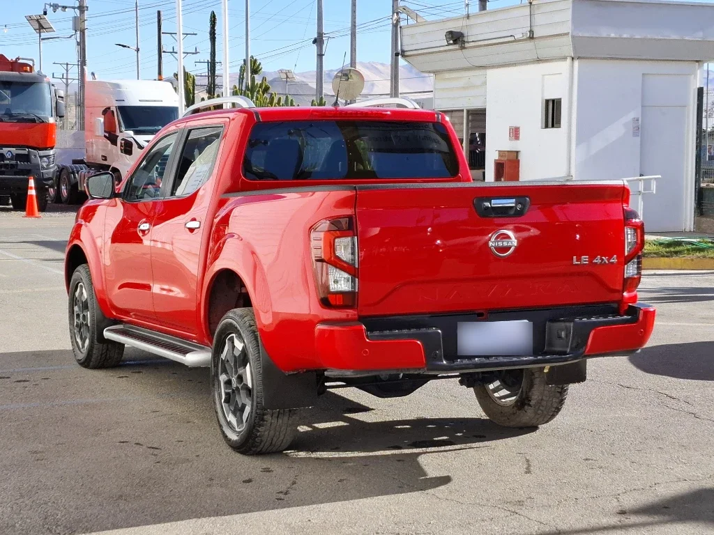 Nissan Navara Dc 4x4 2.3tdi Le año 2023