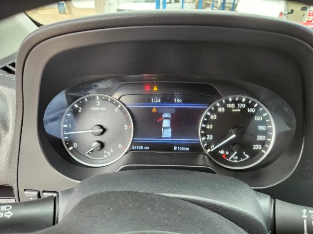 Nissan Navara Navara Dc 4x2 2.3 Tdi Se año 2023