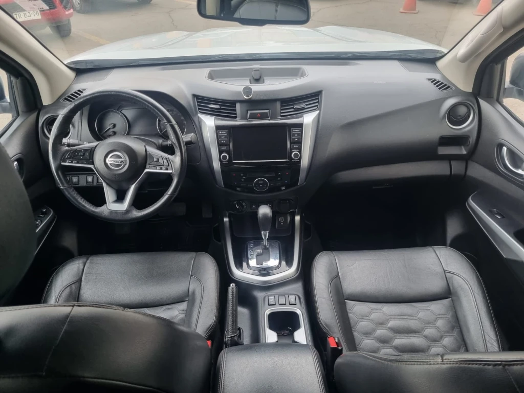 Nissan Navara Dc 4x4 2.3tdi Le At año 2022