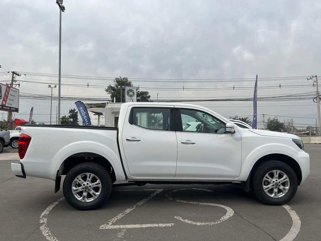 Nissan Navara Navara Dc 4x2 2.3tdi Xe año 2023