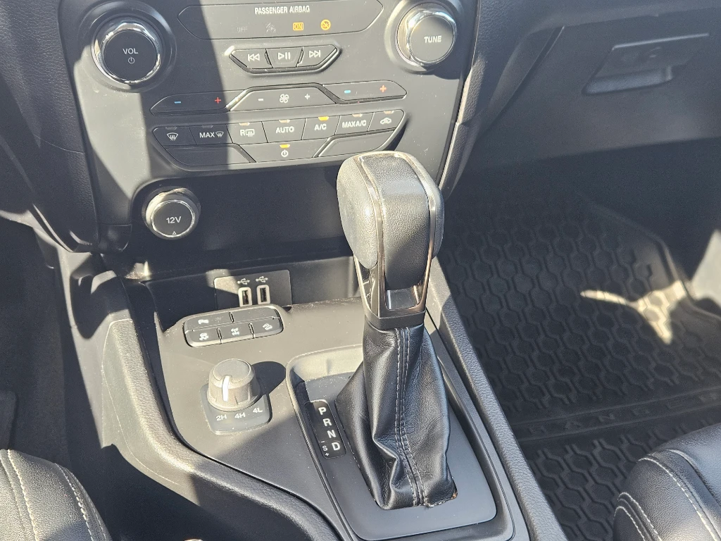 Ford Ranger D/c 3.2 Td Ltd 4x4 año 2023