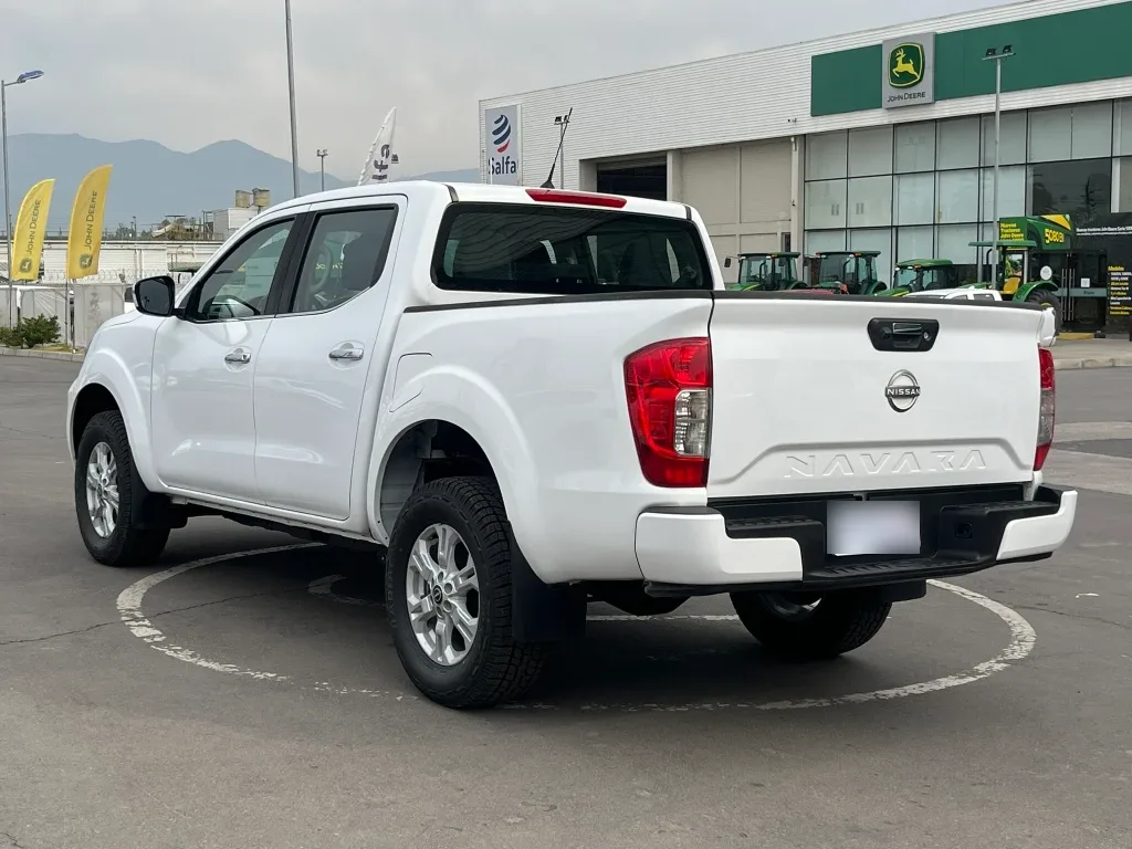 Nissan Navara Navara Dc 4x2 2.3tdi Xe año 2023