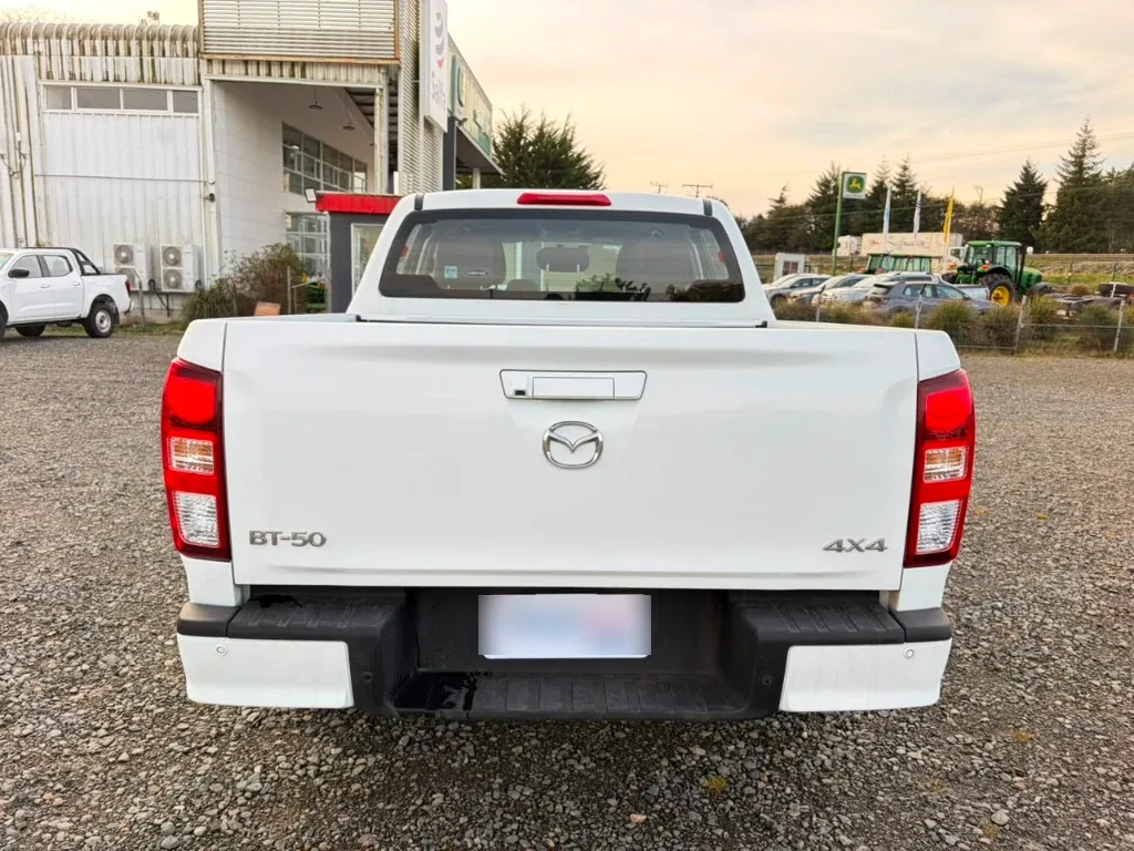 Mazda Bt-50 4x4 6mt 3.0 año 2022
