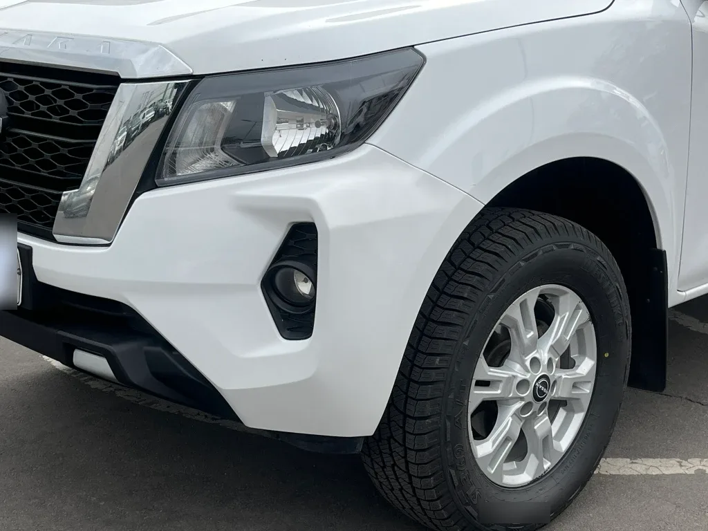 Nissan Navara Navara Dc 4x2 2.3tdi Xe año 2023