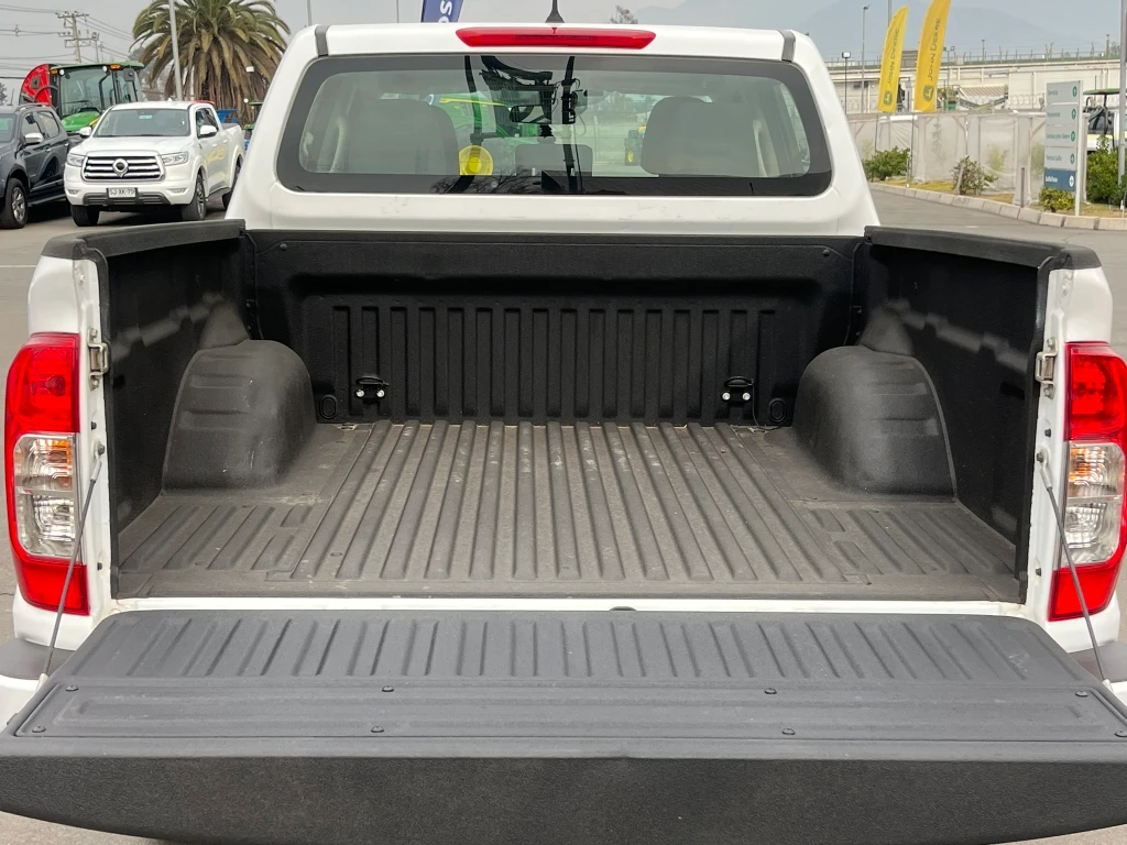 Nissan Navara Navara Dc 4x2 2.3tdi Xe año 2023