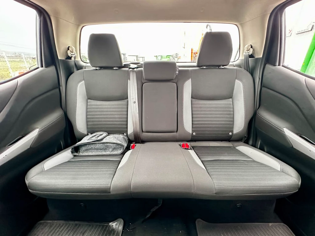 Nissan Navara Dc 4x4 2.3tdi Xe At año 2024