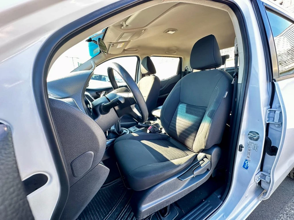 Nissan Navara Navara Dc 4x4 2.3 Tdi Se año 2023
