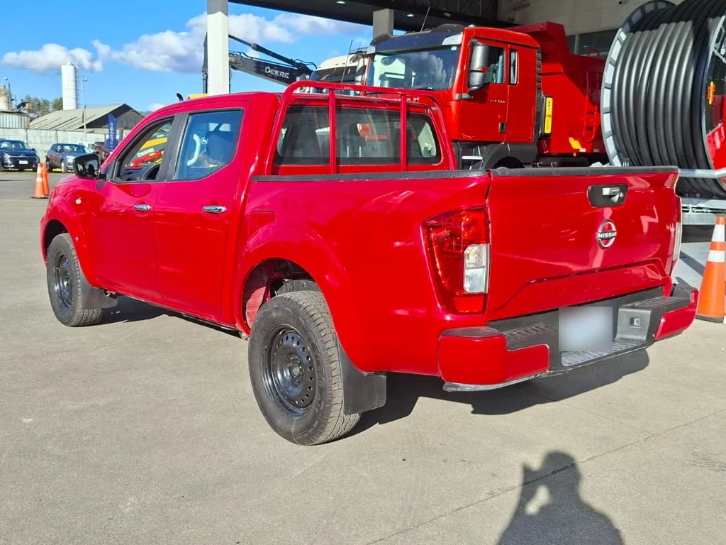 Nissan Navara Dc 4x2 2.3tdi Se año 2023