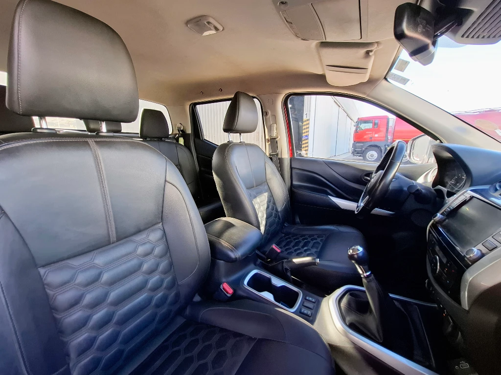 Nissan Navara Dc 4x4 2.3tdi Le año 2023