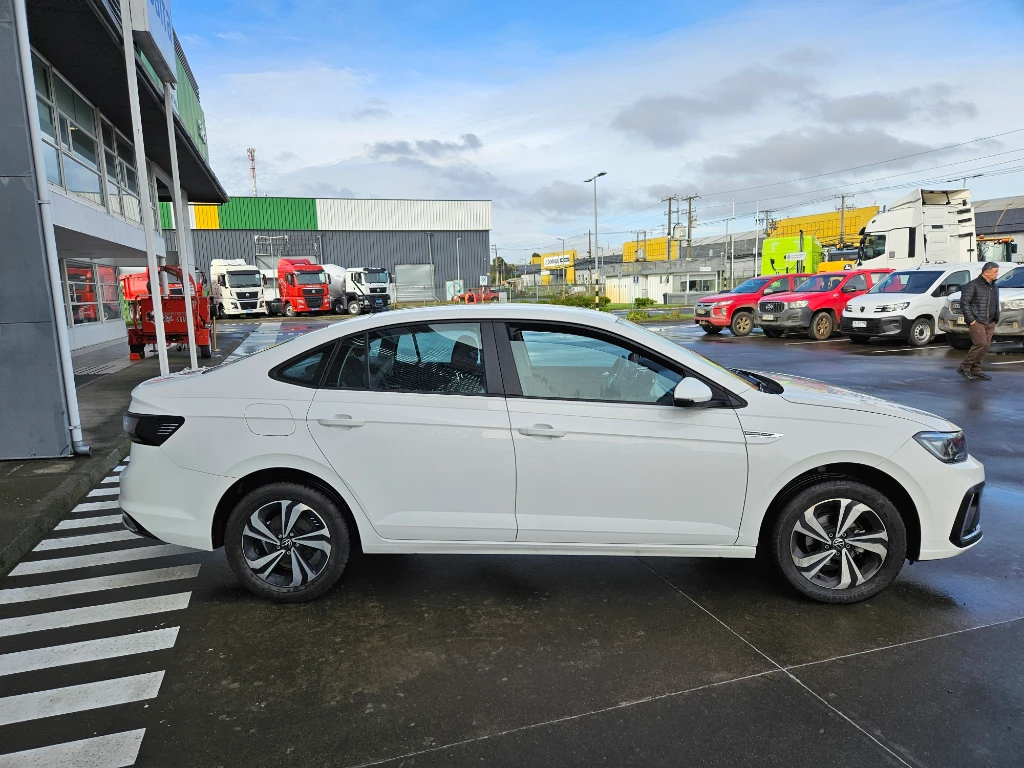 Volkswagen Virtus Virtus 1.0 At Comfortline año 2024
