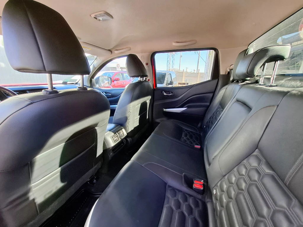 Nissan Navara Dc 4x4 2.3tdi Le año 2023
