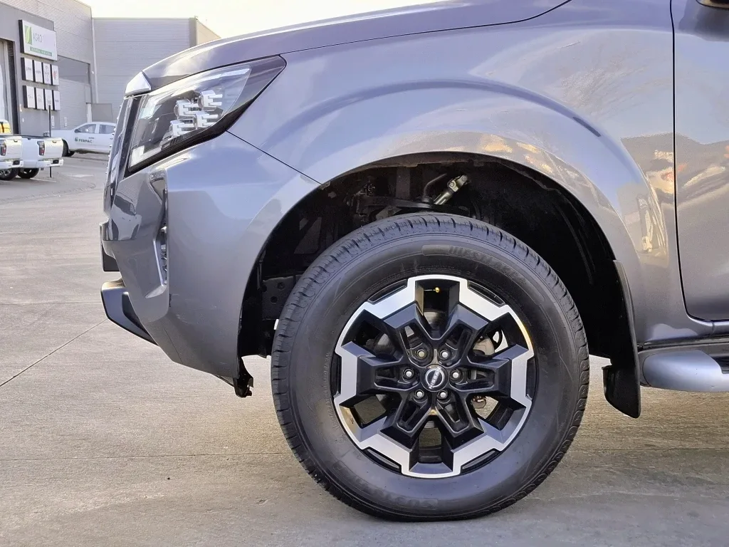Nissan Navara Navara Dc 4x4 2.3tdi Le Mt año 2023