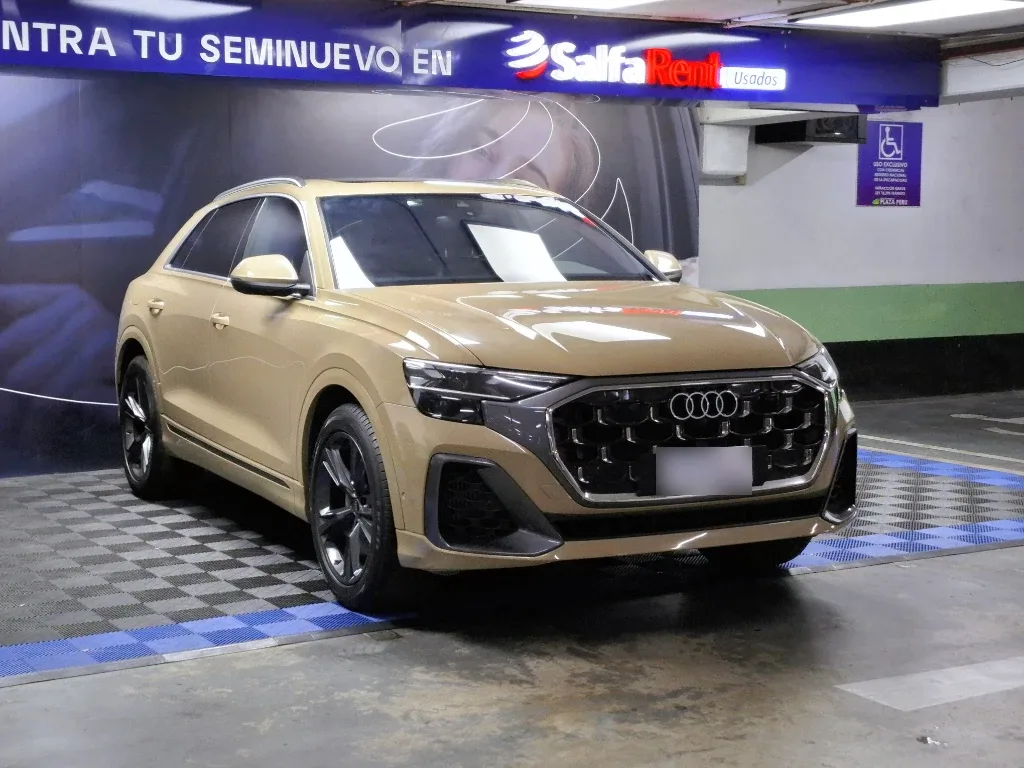 Audi Q8 55 3.0 Tfsi Sport año 2025