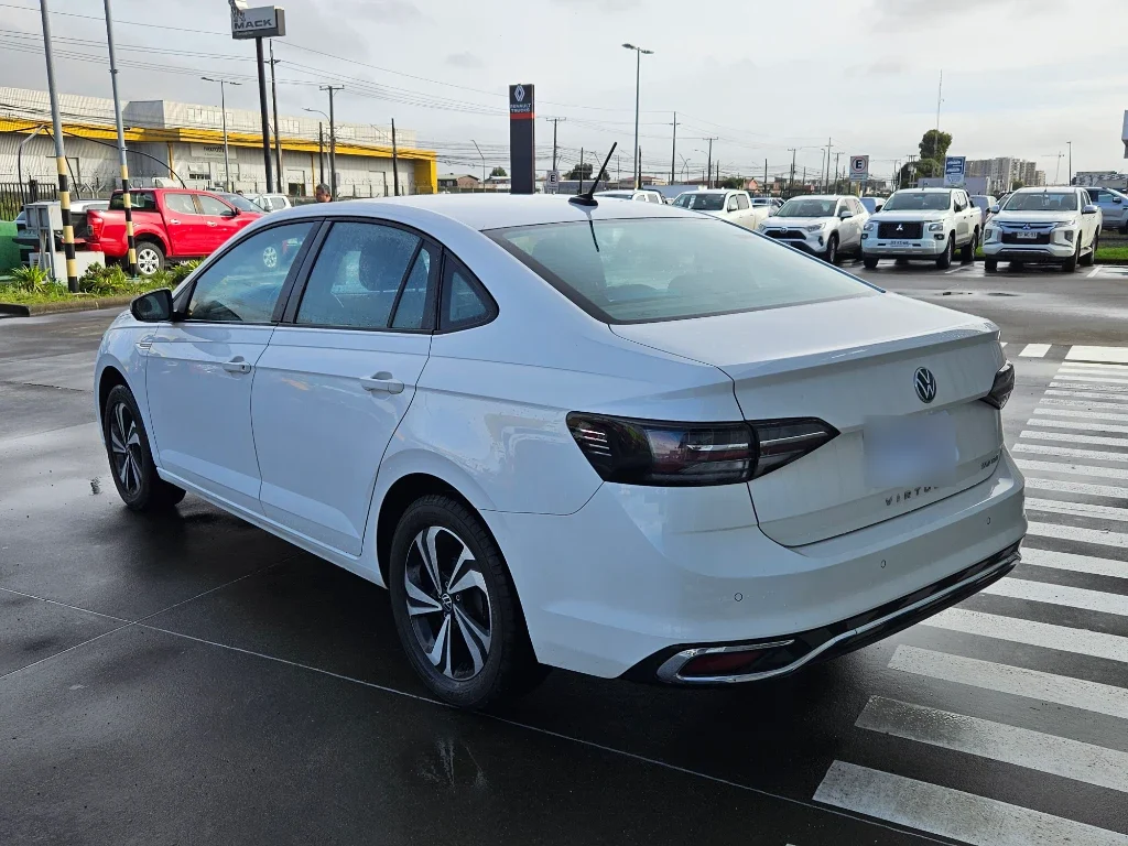 Volkswagen Virtus Virtus 1.0 At Comfortline año 2024