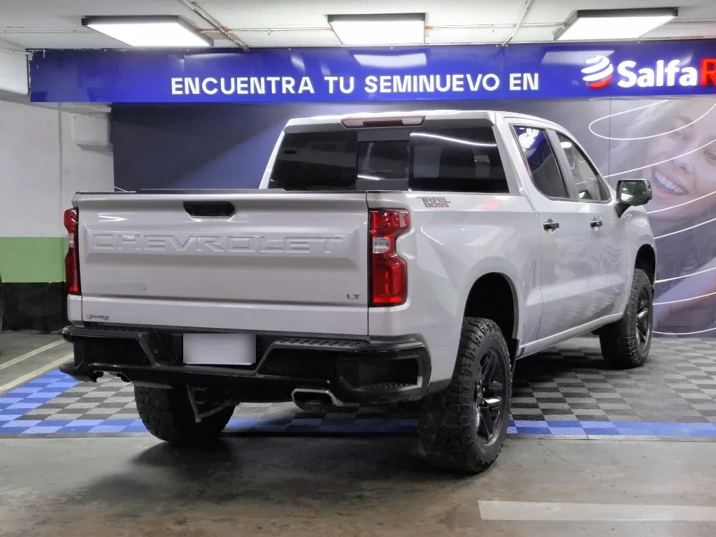 Chevrolet Silverado Cc Lt Tb 5.3l K año 2023