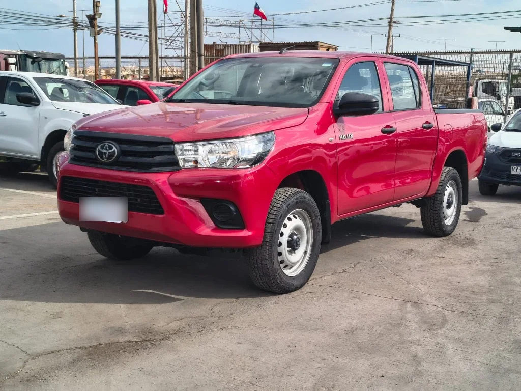Toyota Hilux Dx Tss 4x2 Mt año 2023