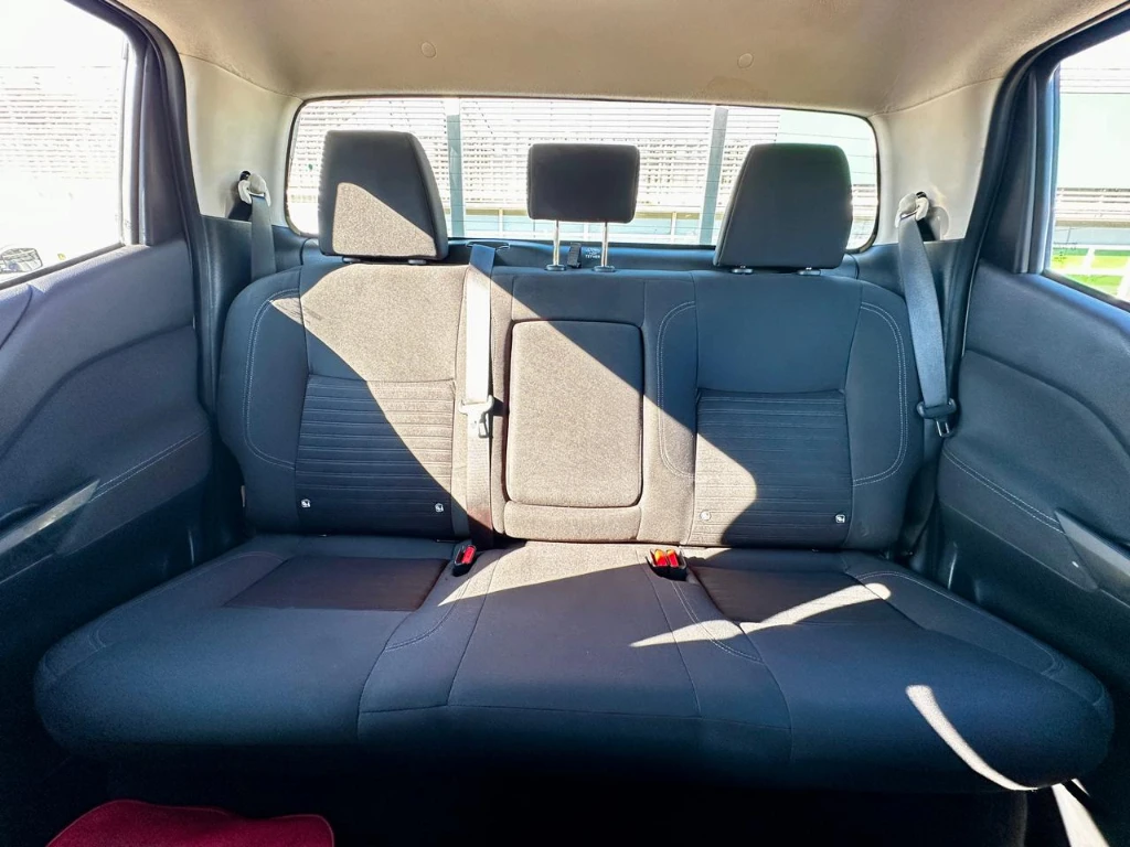 Nissan Navara Navara Dc 4x4 2.3 Tdi Se año 2023