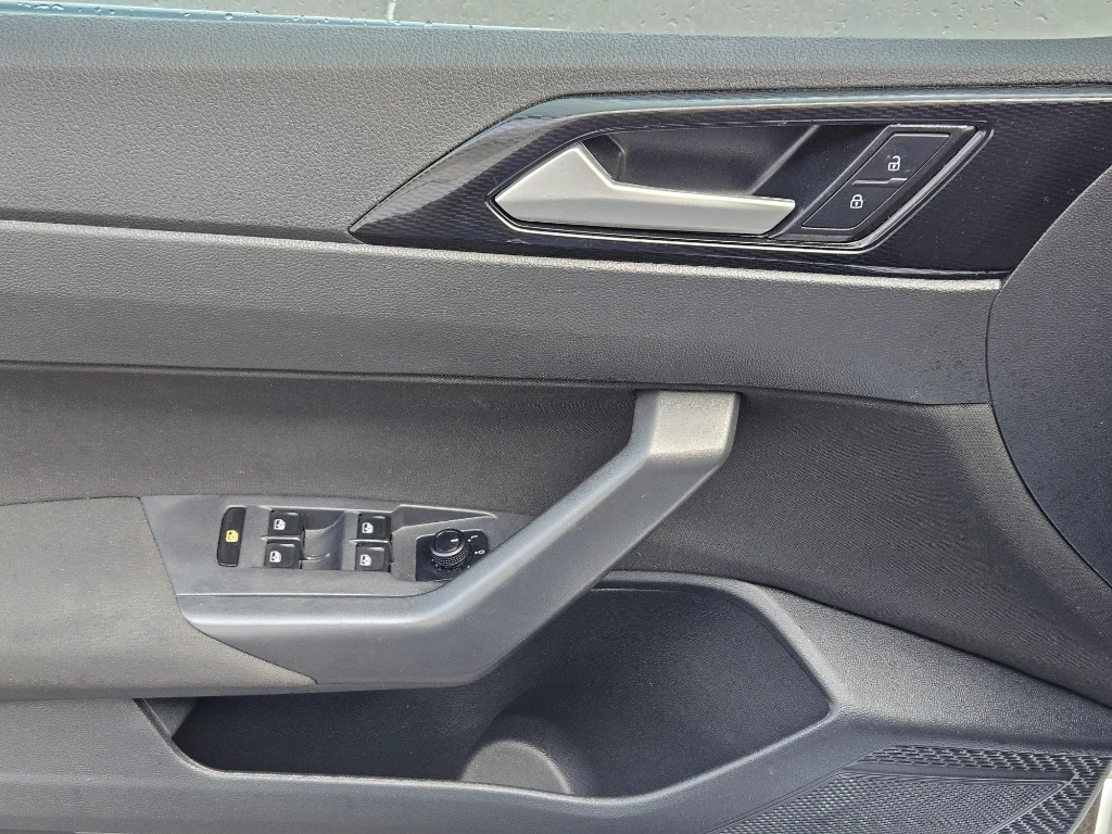 Volkswagen Virtus Virtus 1.0 At Comfortline año 2024