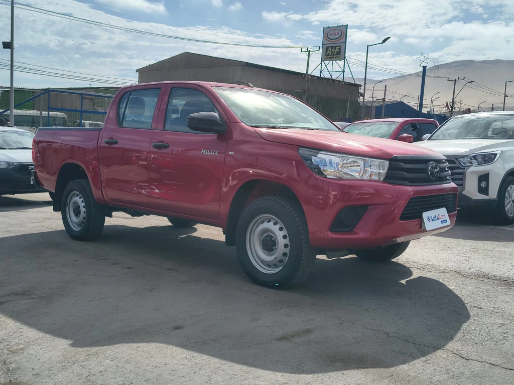 Toyota Hilux Dx Tss 4x2 Mt año 2023