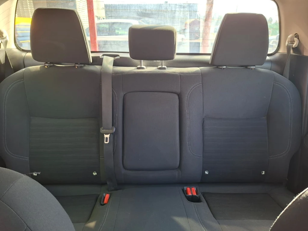 Nissan Navara Dc 4x2 2.3tdi Se año 2023