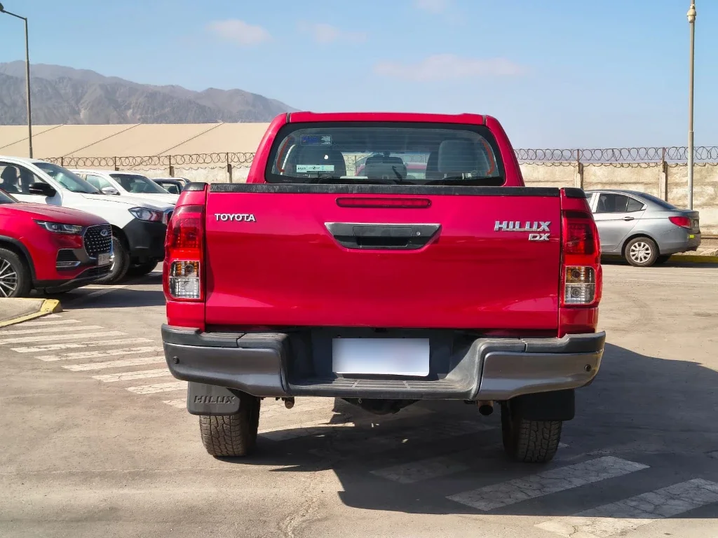 Toyota Hilux Dc 4x4 2.4 D Dx Mt año 2024