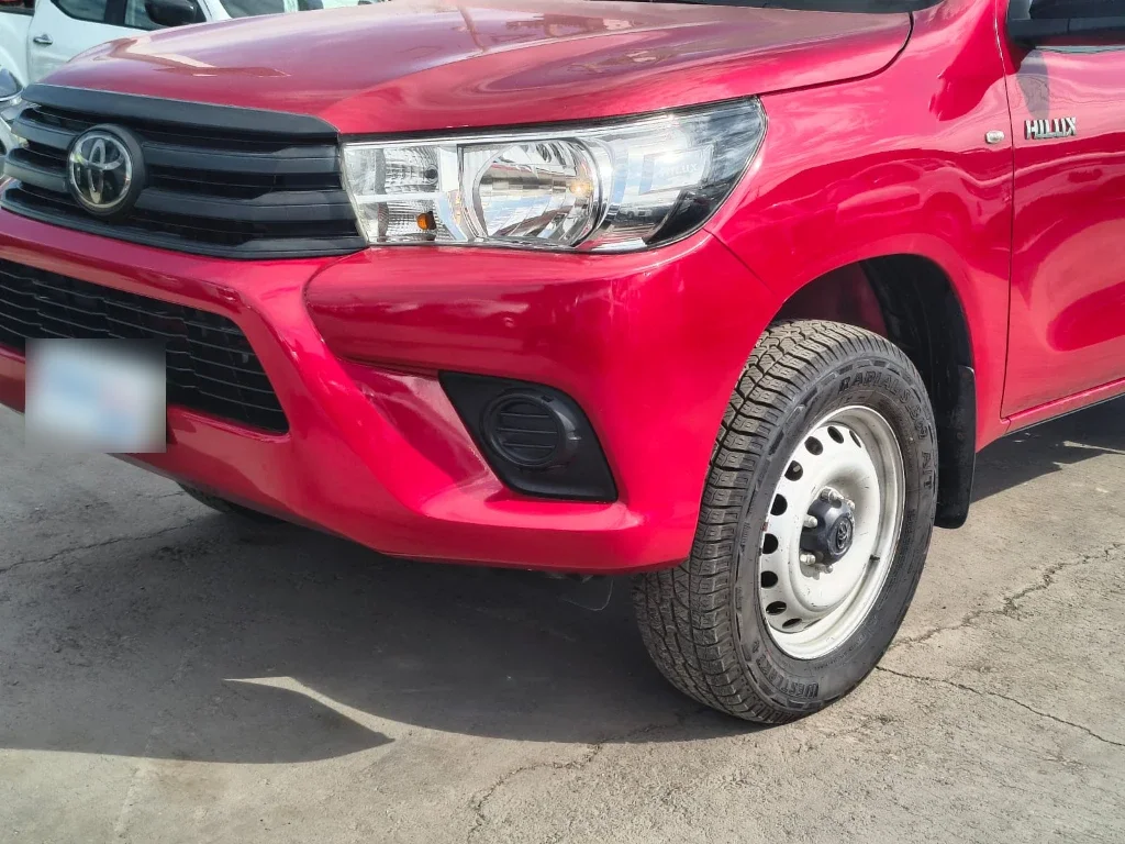 Toyota Hilux Dx Tss 4x2 Mt año 2023