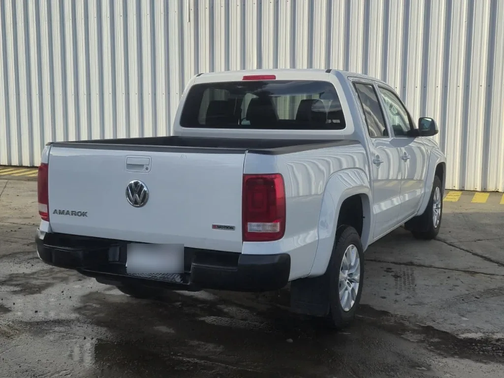 Volkswagen Amarok Dcab Tdi 4x4 Trendline 2.0 año 2023