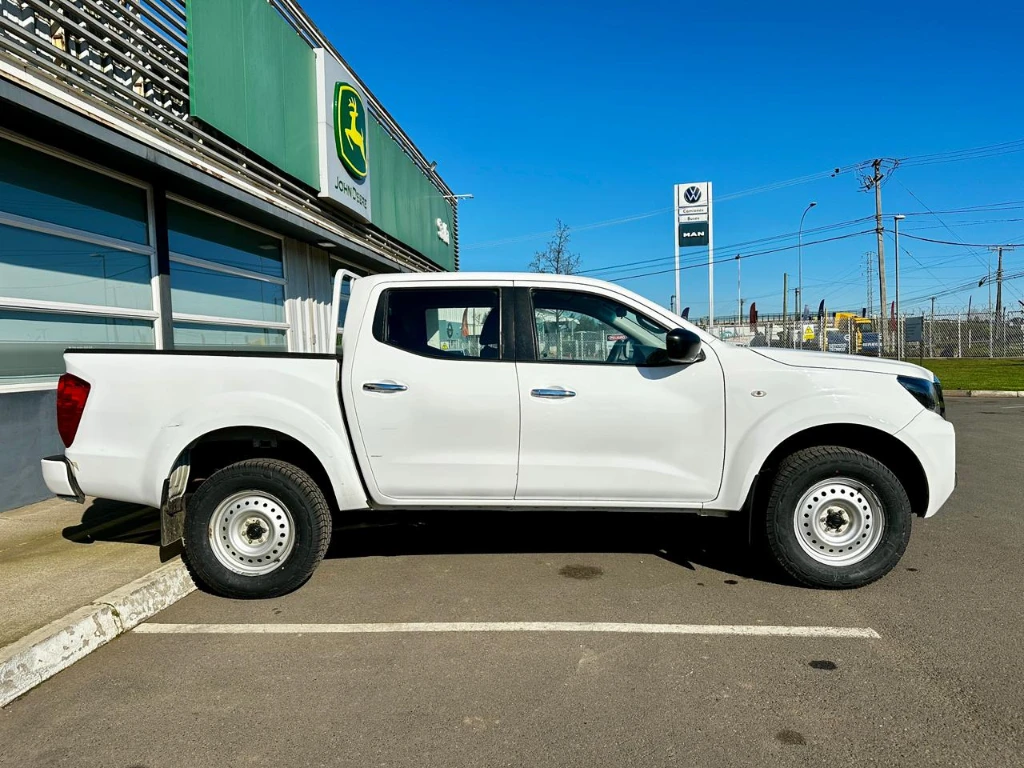 Nissan Navara Navara Dc 4x4 2.3 Tdi Se año 2023