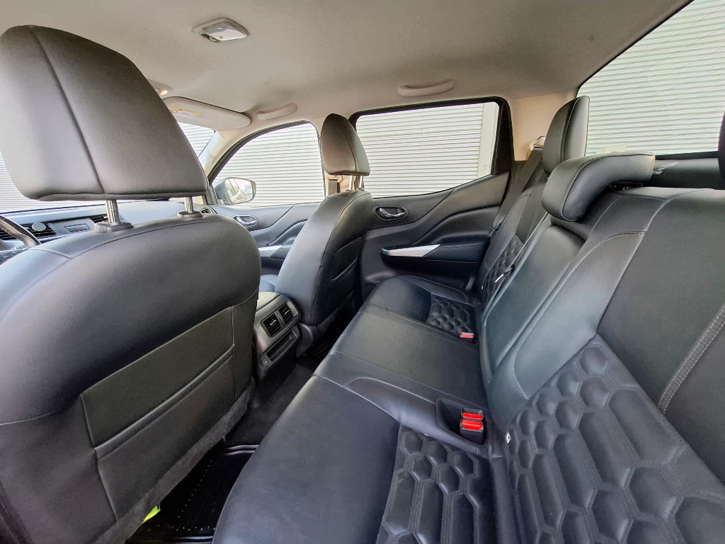 Nissan Navara Navara Dc 4x4 2.3tdi Le Mt año 2023