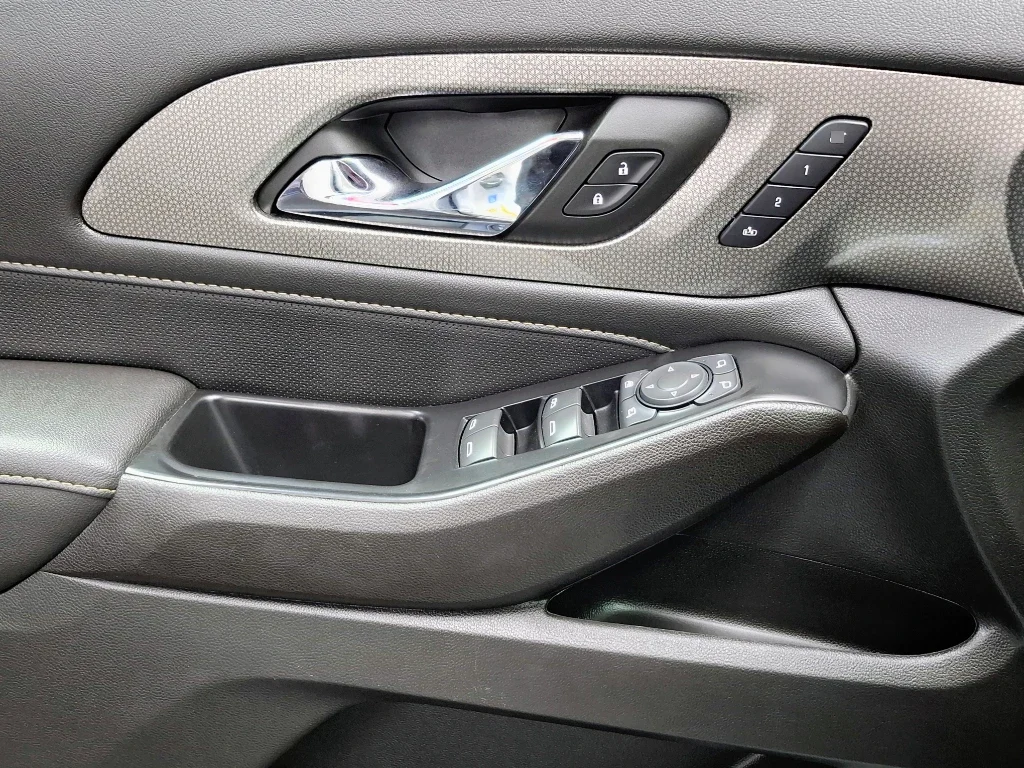 Chevrolet Traverse 3.6l Premier Awd L año 2023