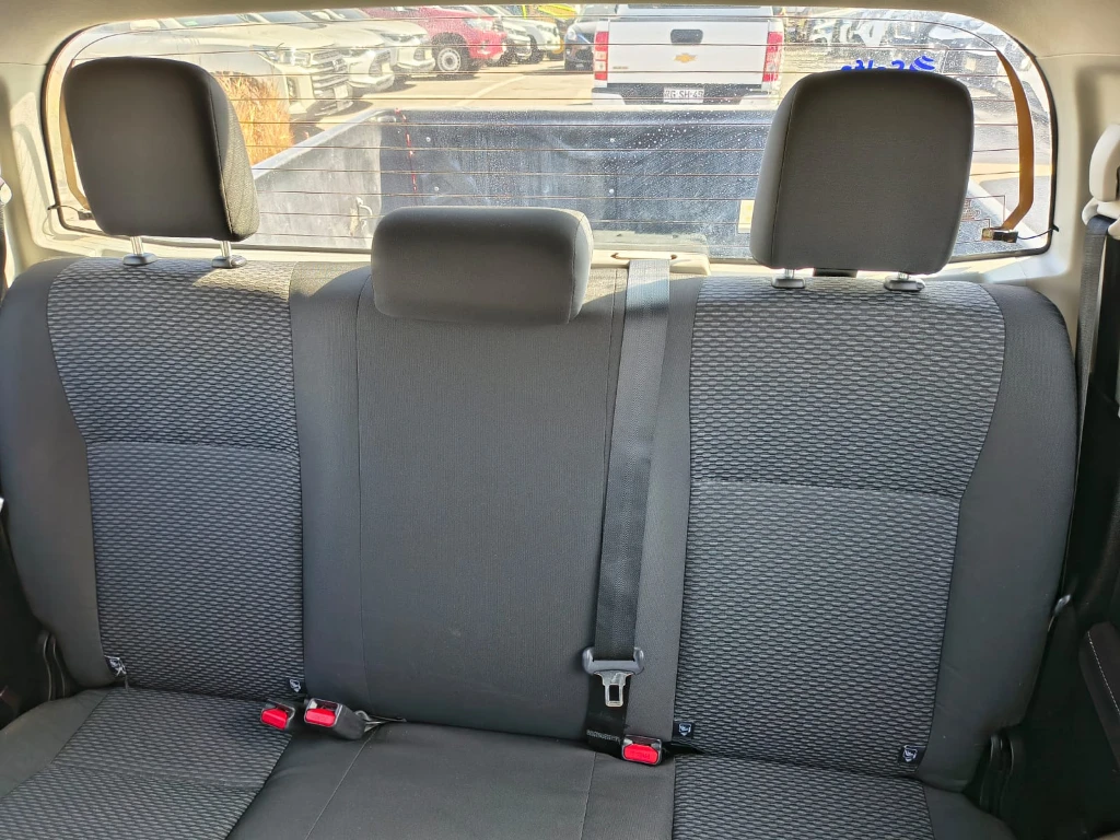Toyota Hilux Dc 4x4 2.4 D Dx Mt año 2024