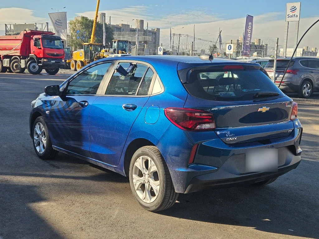 Chevrolet Onix Hb 1.0t Ltz Mt P Onstar año 2023