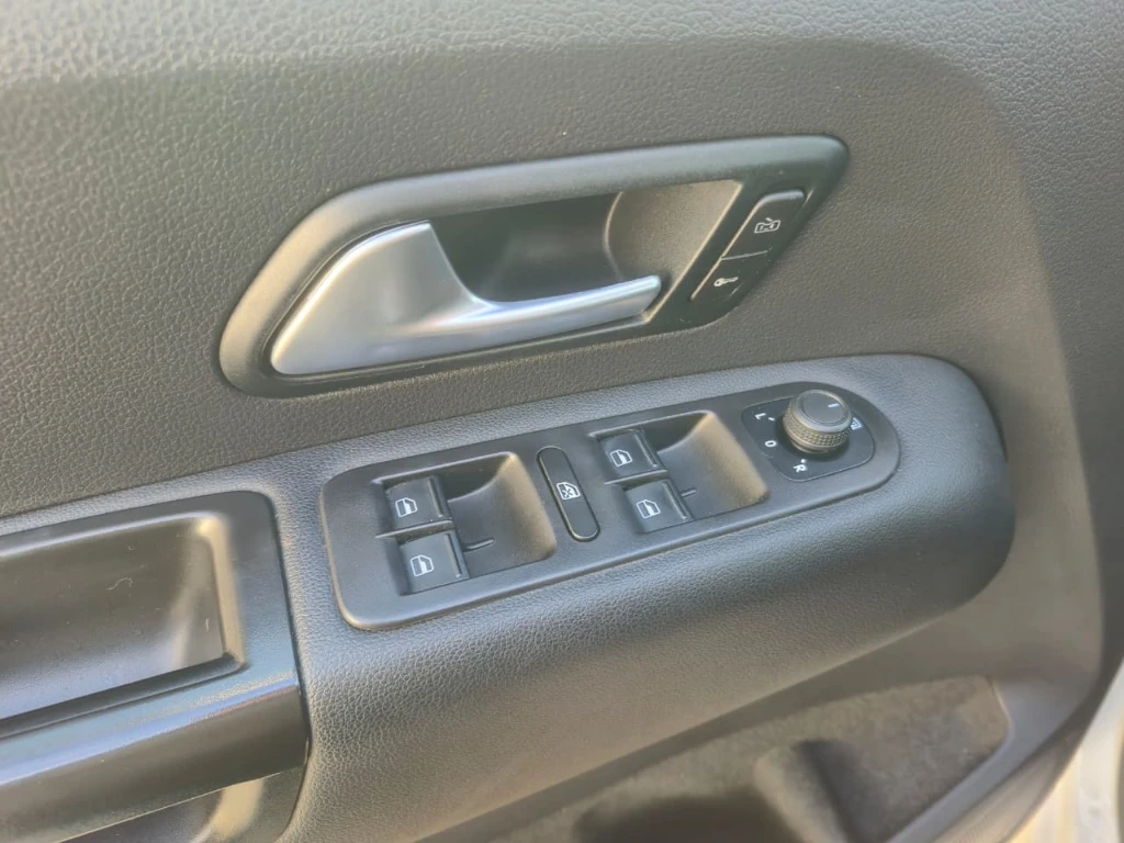 Volkswagen Amarok Dcab Tdi 4x4 Trendline 2.0 año 2023