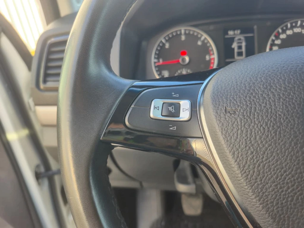 Volkswagen Amarok Dcab Tdi 4x4 Trendline 2.0 año 2023
